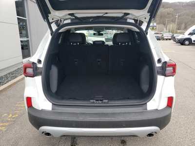 2025 Ford Escape, $38657. Photo 6