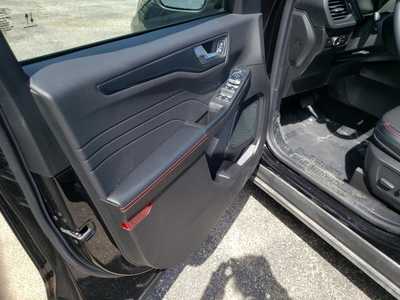 2025 Ford Escape, $30715. Photo 10
