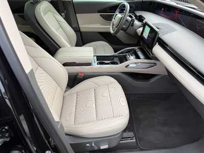 2024 Lincoln Nautilus, $45954. Photo 11