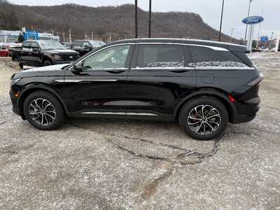 2024 Lincoln Nautilus, $45954. Photo 8