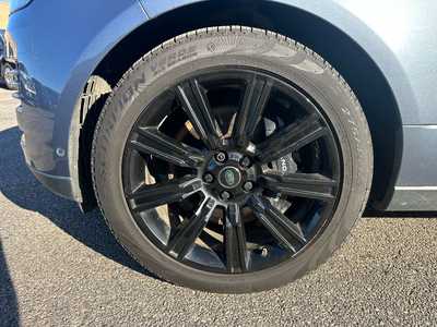 2020 Land Rover Range Rover, $27995. Photo 9