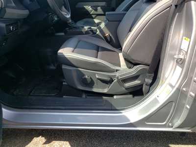 2024 Ford Bronco, $38754. Photo 10