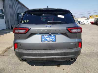 2025 Ford Escape, $33925. Photo 5