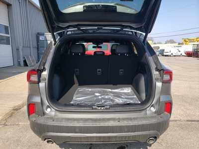 2025 Ford Escape, $33925. Photo 6