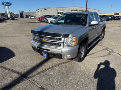 2013 Chevrolet 1500 Crew Cab, $12995. Photo 4