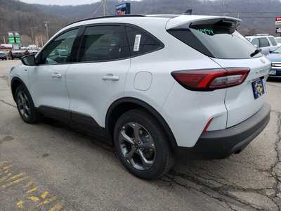 2025 Ford Escape, $32720. Photo 4