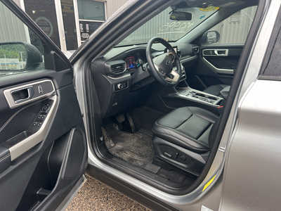 2022 Ford Explorer, $32995. Photo 12