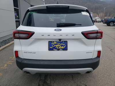 2025 Ford Escape, $29579. Photo 5