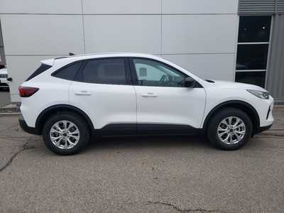 2025 Ford Escape, $29579. Photo 8