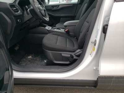 2025 Ford Escape, $28294. Photo 10