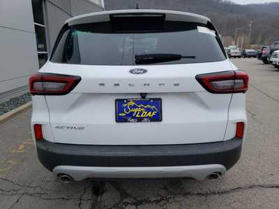 2025 Ford Escape, $28294. Photo 5