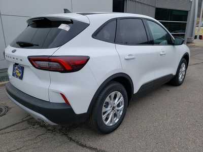 2025 Ford Escape, $28294. Photo 6