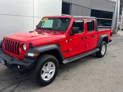 2020 Jeep Gladiator, $26995. Photo 2