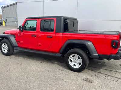 2020 Jeep Gladiator, $26995. Photo 4