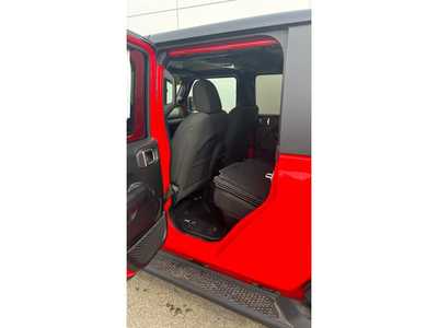 2020 Jeep Gladiator, $26995. Photo 9