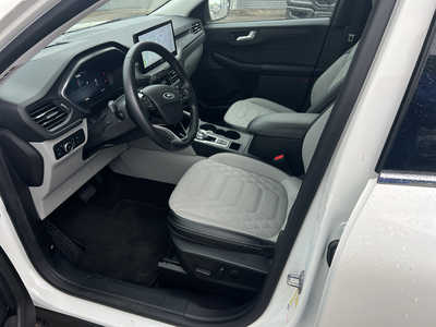 2023 Ford Escape, $29895. Photo 12