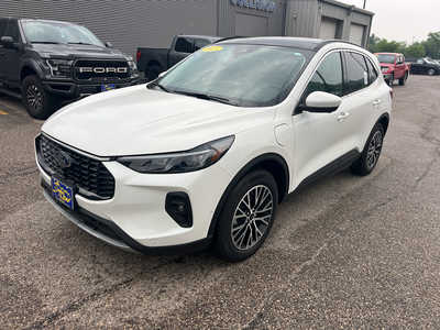 2023 Ford Escape, $29895. Photo 3