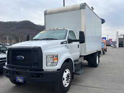 2018 Ford F450-8000, $45954. Photo 2