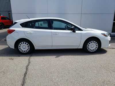 2017 Subaru Impreza, $8995. Photo 10