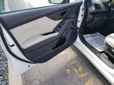 2017 Subaru Impreza, $8995. Photo 12