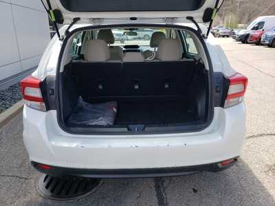 2017 Subaru Impreza, $8995. Photo 8