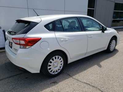 2017 Subaru Impreza, $8995. Photo 9