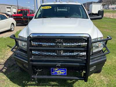 2014 RAM 5500 Crew Cab, $37700. Photo 8