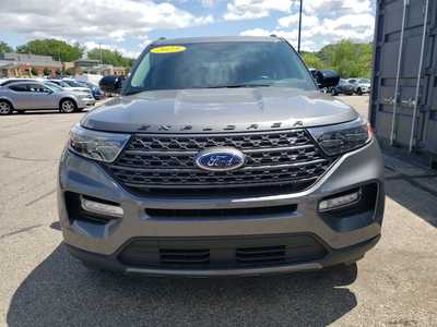 2023 Ford Explorer, $38895. Photo 2
