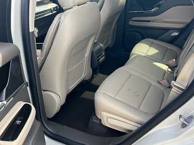 2024 Lincoln Corsair, $45995. Photo 11