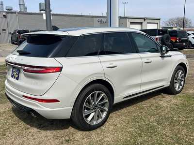 2024 Lincoln Corsair, $45995. Photo 7