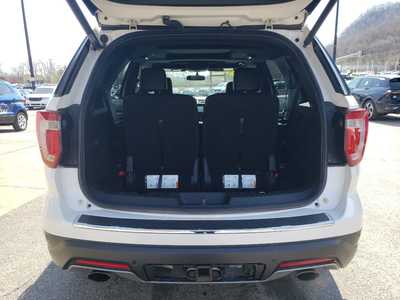 2018 Ford Explorer, $19995. Photo 12