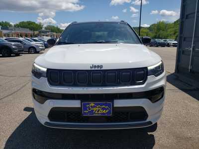 2022 Jeep Compass, $24895. Photo 2