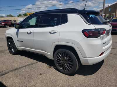 2022 Jeep Compass, $24895. Photo 4