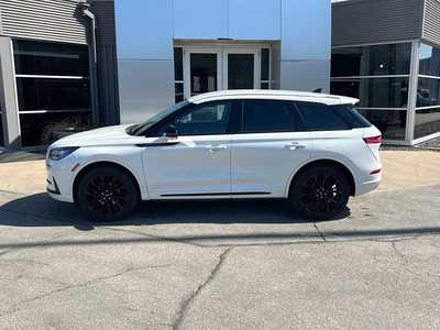2023 Lincoln Corsair, $32993. Photo 2