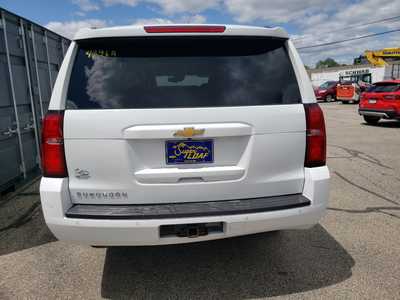 2018 Chevrolet Suburban, $20994. Photo 5