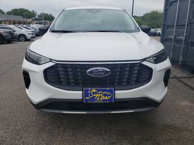 2025 Ford Escape, $31138. Photo 2
