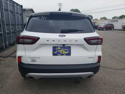 2025 Ford Escape, $31138. Photo 5
