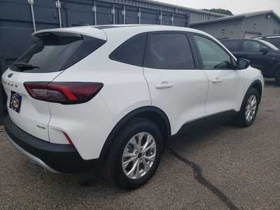 2025 Ford Escape, $31138. Photo 7