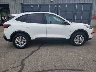 2025 Ford Escape, $31138. Photo 8