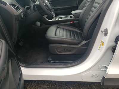 2024 Ford Edge, $30995. Photo 11