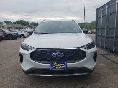 2025 Ford Escape, $33277. Photo 2