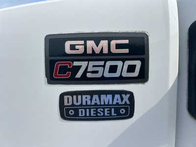 2006 GMC C Series Truck, $11695. Photo 3