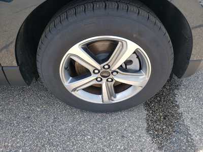 2023 Ford Edge, $31695. Photo 9