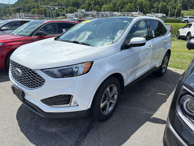 2024 Ford Edge, $30695. Photo 2