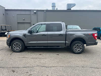 2021 Ford F150 Crew Cab, $36740. Photo 3