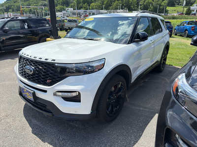 2023 Ford Explorer, $43995. Photo 2
