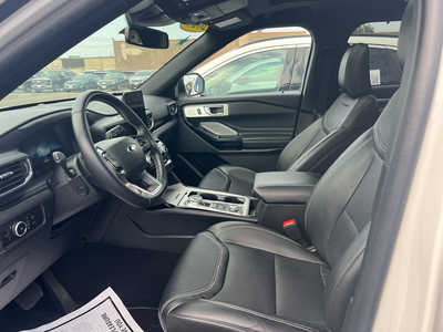 2023 Ford Explorer, $43695. Photo 5