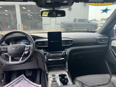 2023 Ford Explorer, $43695. Photo 7