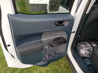 2025 Ford Maverick, $30196. Photo 11