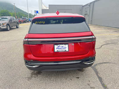 2024 Lincoln Nautilus, $46495. Photo 5